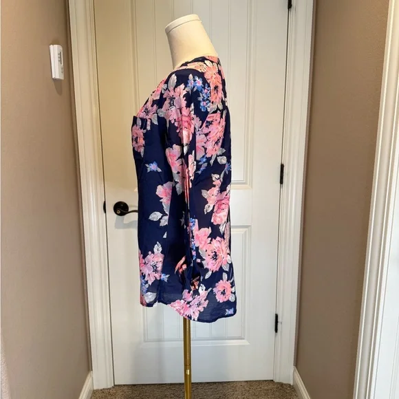 Old Navy Navy and Pink Floral Blouse - Picture 2 of 4